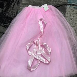 Selling a brand new tutu!